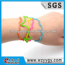 New colorful silicone bracelets for kids, cheap silicone wrap bracelet